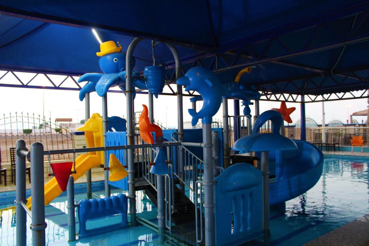 منتجع شاطئ العرب - خليج الرايس Rayyis Exterior foto